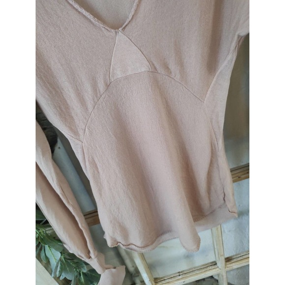 Chloe V-Neck Sweater in powder pink - Picture 5 of 15